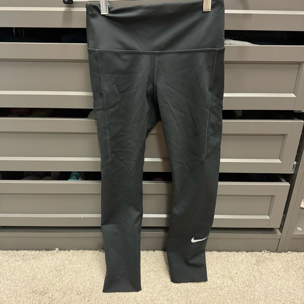 Nike Epic Luxe Crop Running Leggings